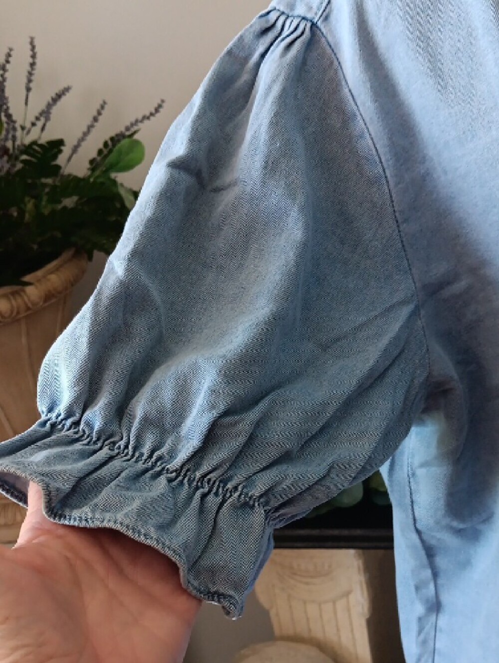 Light Blue Ruffle Collar Button-Up Shirt - Picture 4 of 9